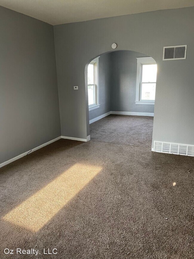 Building Photo - 3 br, 1 bath House - 886 National Ave