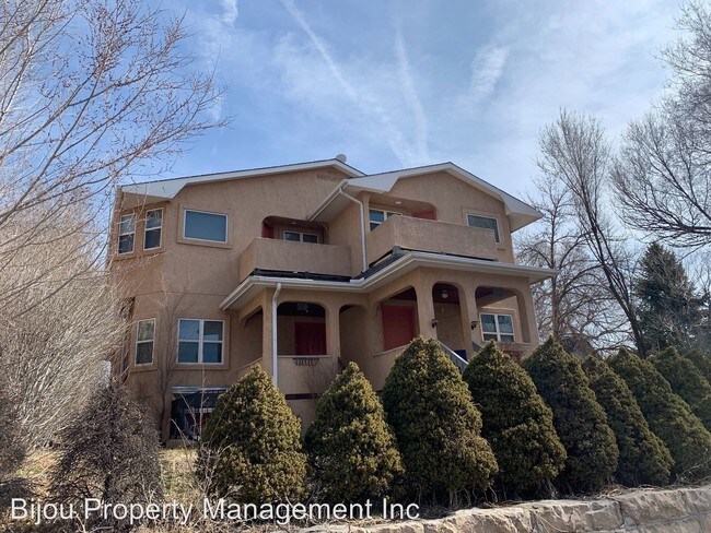 Building Photo - 3 br, 2.5 bath House - 3110 West Pikes Peak