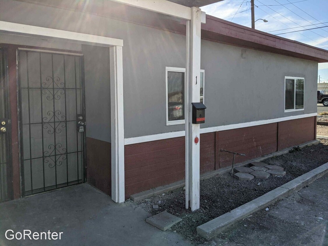 Primary Photo - 2 br, 1 bath House - 4301 S 7TH AVE #1