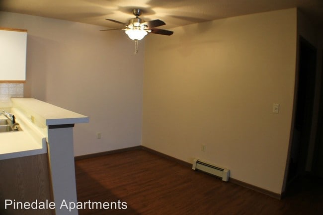 Building Photo - 388 Red Cedar St