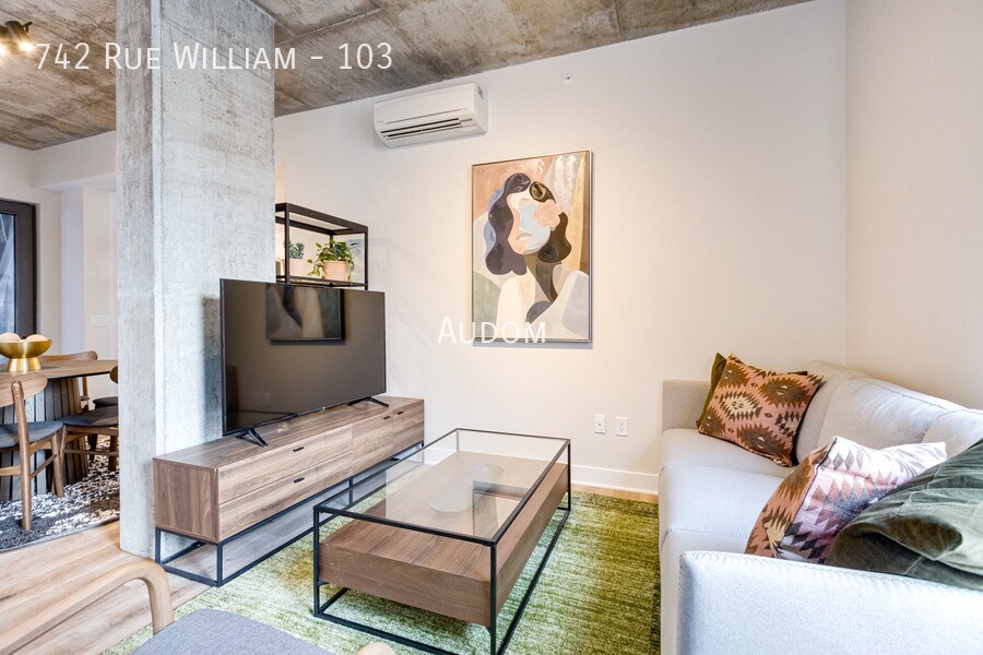 Primary Photo - 742 Rue William