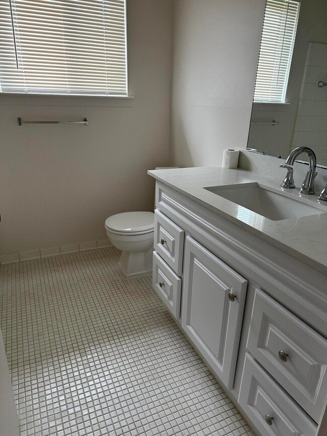 Building Photo - 10171 Allen Pointe Dr