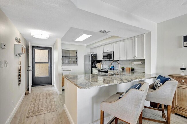Foto del edificio - 9400 S Ocean Dr