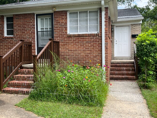 Foto del edificio - 5125 Valley Stream Rd