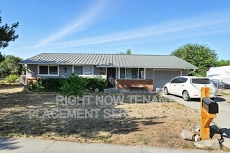 Building Photo - 10159 W Vixen Dr