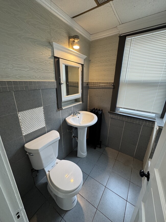 Foto del edificio - 5351 N Kimball Ave