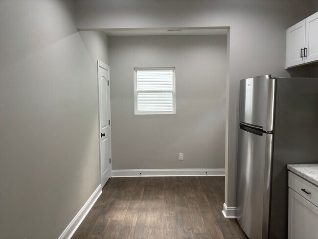 Foto del edificio - 3 Bedroom 1 Bath Fully Renovated House- La...