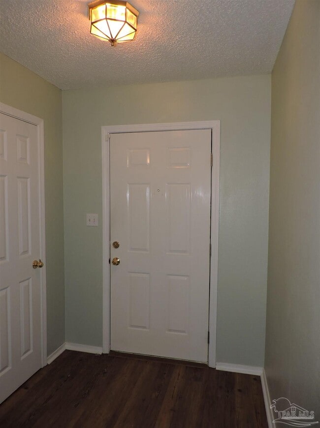 Building Photo - 345 Mirabelle Dr