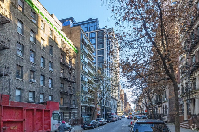 Building Photo - Lutèce