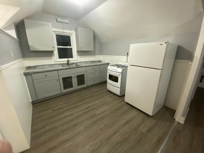 Foto del edificio - 16 Mapleridge Ave