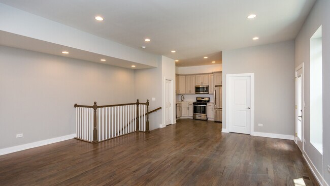 Foto del edificio - 447 N Carpenter St