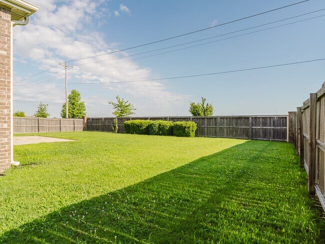 Foto del edificio - 1500 SW Wisteria Ave