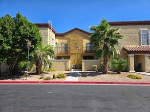 Building Photo - 2801 N Rainbow Blvd