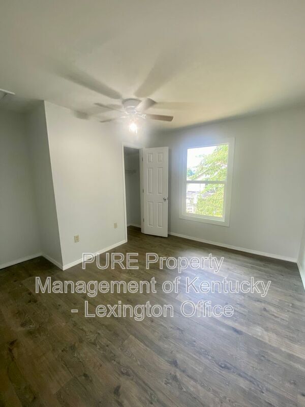 Building Photo - 146 N Elmarch Ave