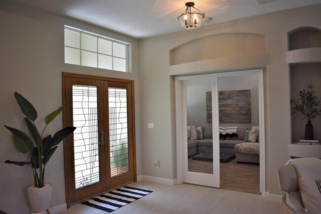 Foto del edificio - 8533 Belfry Pl