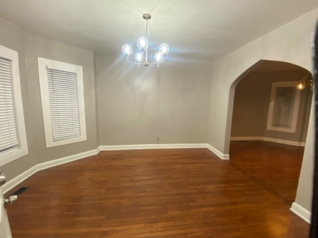 Building Photo - 2701 W Iowa St