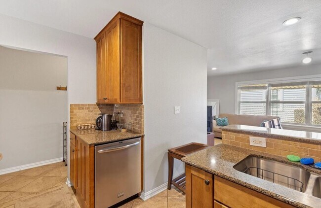 Foto del edificio - 3 Bedroom 2 Bath Beautiful home
