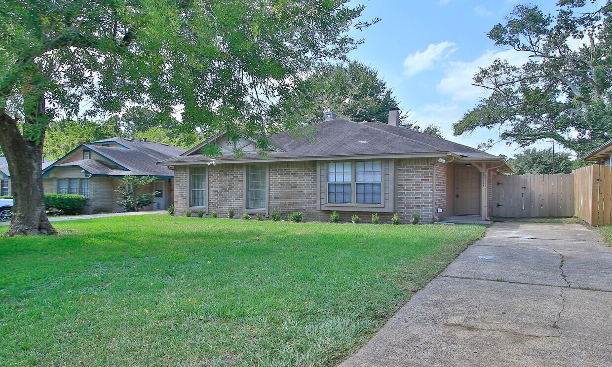 Foto principal - 22317 Tree House Ln