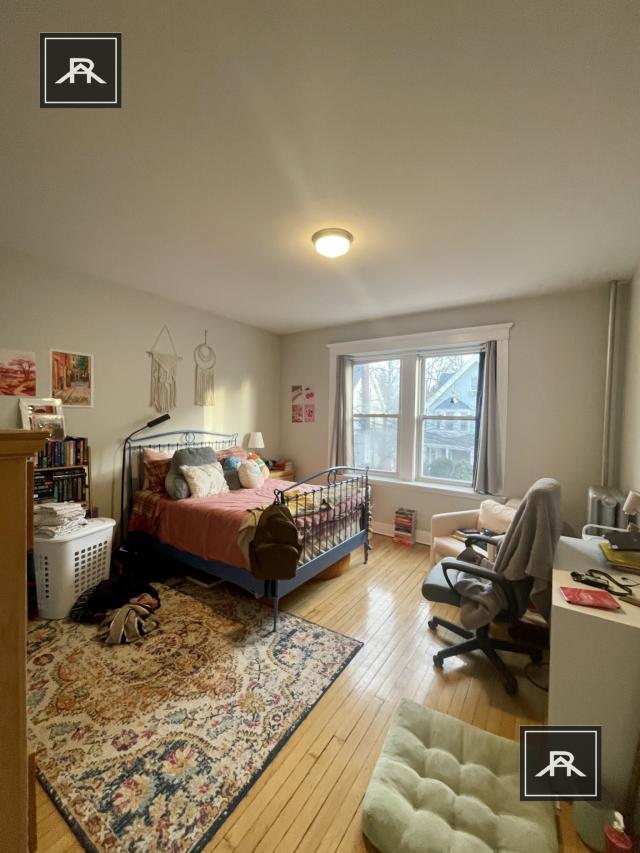 Foto del edificio - 4 bedroom in Allston MA 02134