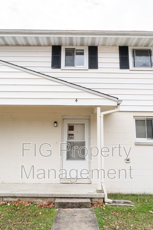 127 Upper Airbase Ln, Briceville, TN 37710 Condo for Rent in