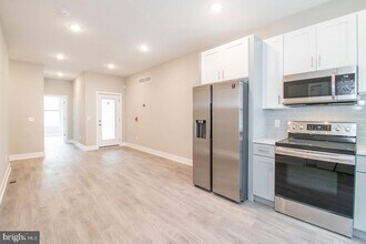 Building Photo - 1206 N 24th St