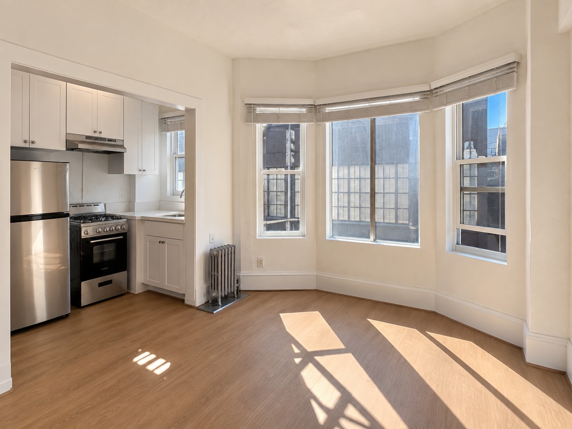 Photo - 931 O'Farrell St-5