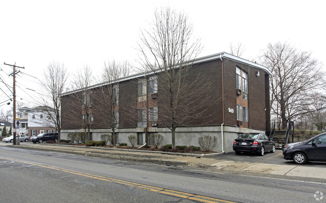 Foto principal - 949 Main St