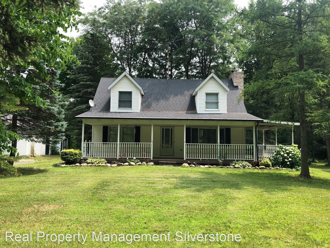 3 br, 1.5 bath House 70598 Wolcott Rd House for Rent in Armada, MI