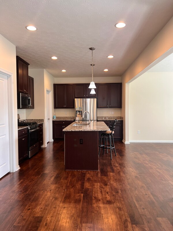 Foto del edificio - 2758 Unbridled Way
