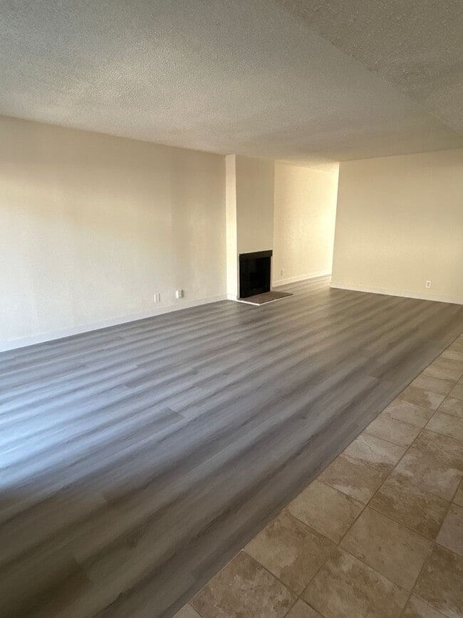 Building Photo - Most Desirable North Alhambra Condo Right Across from City Hall and Walking to Alhambra HS