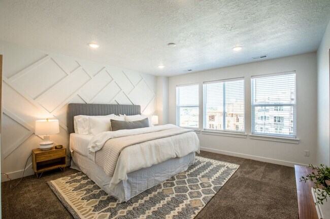 Foto del edificio - 642 E 460 S