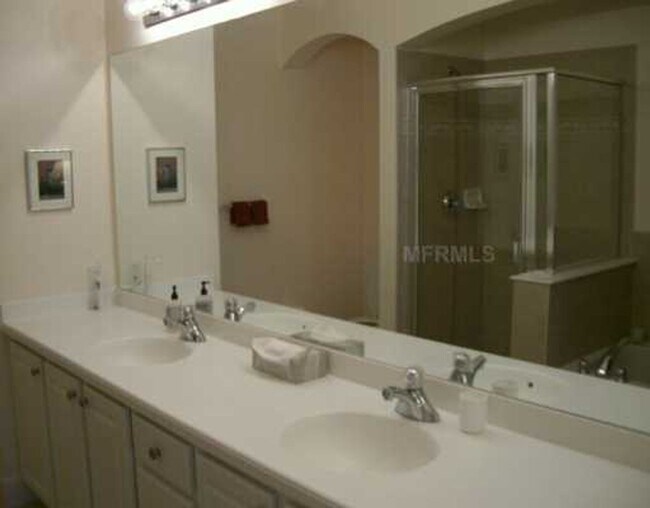 Foto del edificio - 1230 Wright Circle, Unit 214, Celebration,...