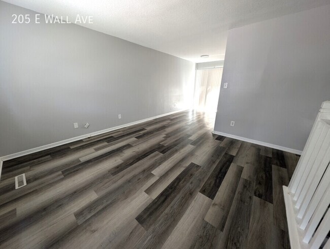 Building Photo - 205 E Wall Ave