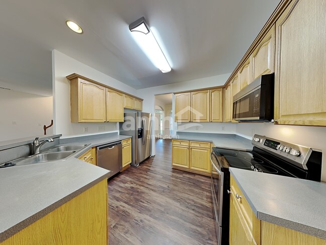 Building Photo - 12102 Hampton Place Dr