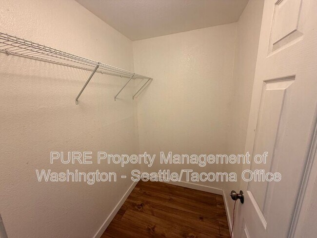 Foto del edificio - 1706 E 56th St