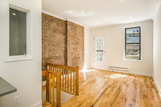 Foto del edificio - 726 Bergen Street