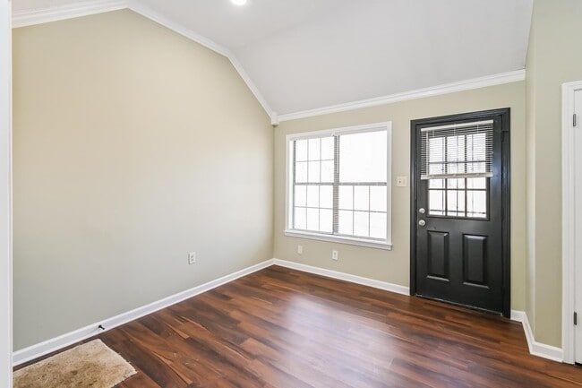 Foto del edificio - 5833 S Newberry Ln