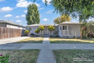Building Photo - 2436 Andrade Ave