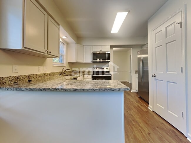 Building Photo - 6254 Elderberry Ct