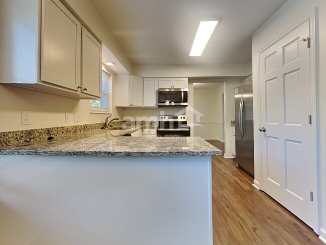 Foto del edificio - 6254 Elderberry Ct
