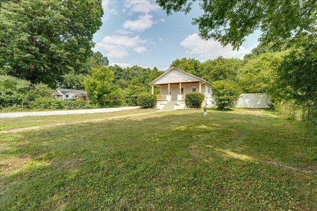Building Photo - Adorable Red Bank House Walking Distance t...