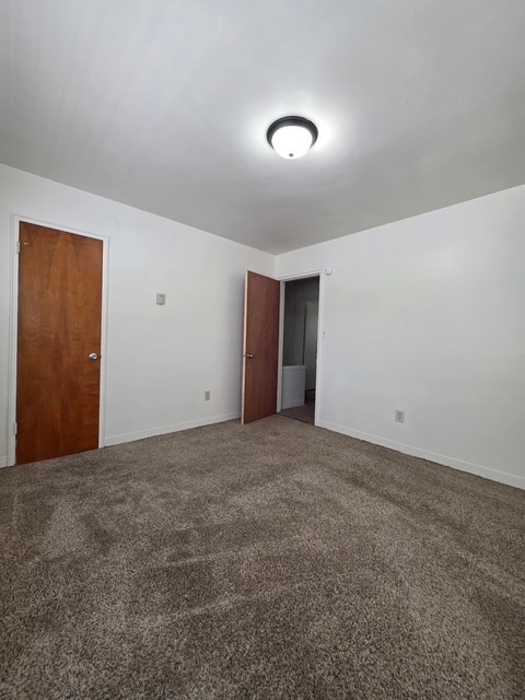 Building Photo - 702 8th Ave N