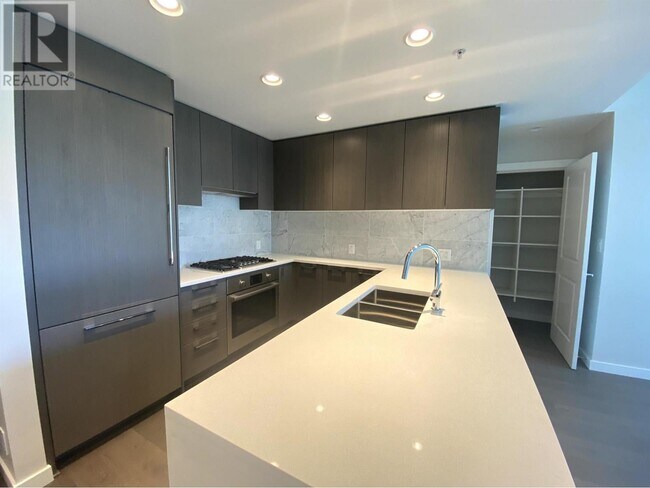 Photo du bâtiment - 3563-3563 Ross Drive