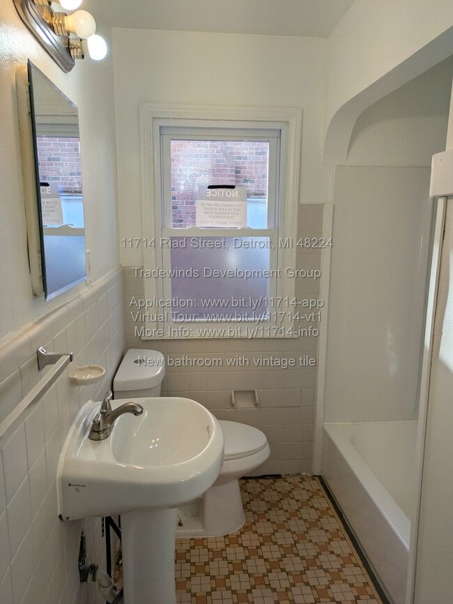 Building Photo - 11714 Riad St