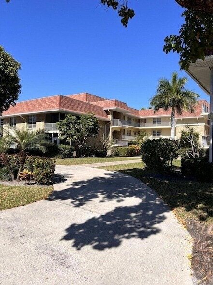 Photo - 5580 Tamberlane Cir Apartment