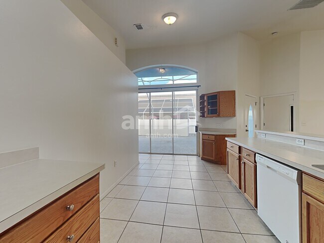 Foto del edificio - 1144 Jaybee Ave