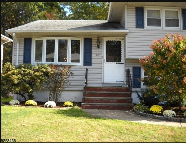 Building Photo - 337 Nottingham Way