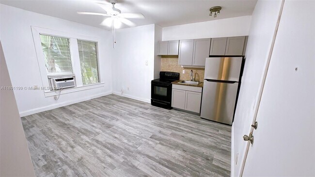 Foto del edificio - 842 Meridian Ave