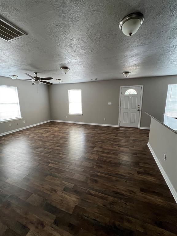 Foto del edificio - 4226 Coke St