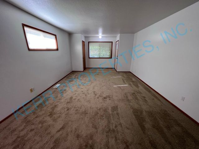 Foto del edificio - 1202 SE Roberts Ave